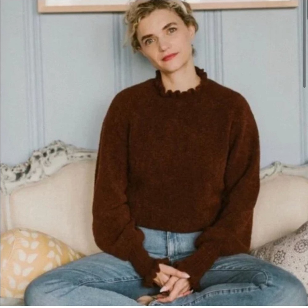 Doen Assis Sweater